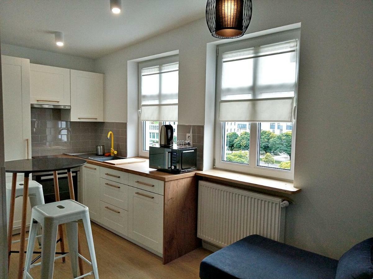Central Park Apartment Zielona Góra Buitenkant foto